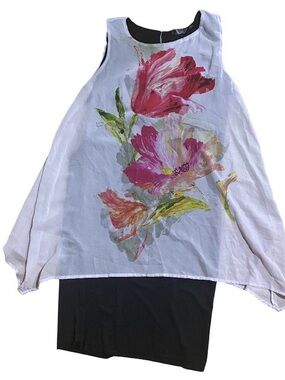 ❤️ Mlle Gabrielle black dress with White Overlay Floral